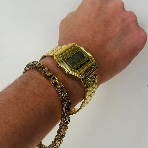 Casio Digital Watch Gold Accents Unisex Retro Y2K Style Quartz New - Picture 3 of 9